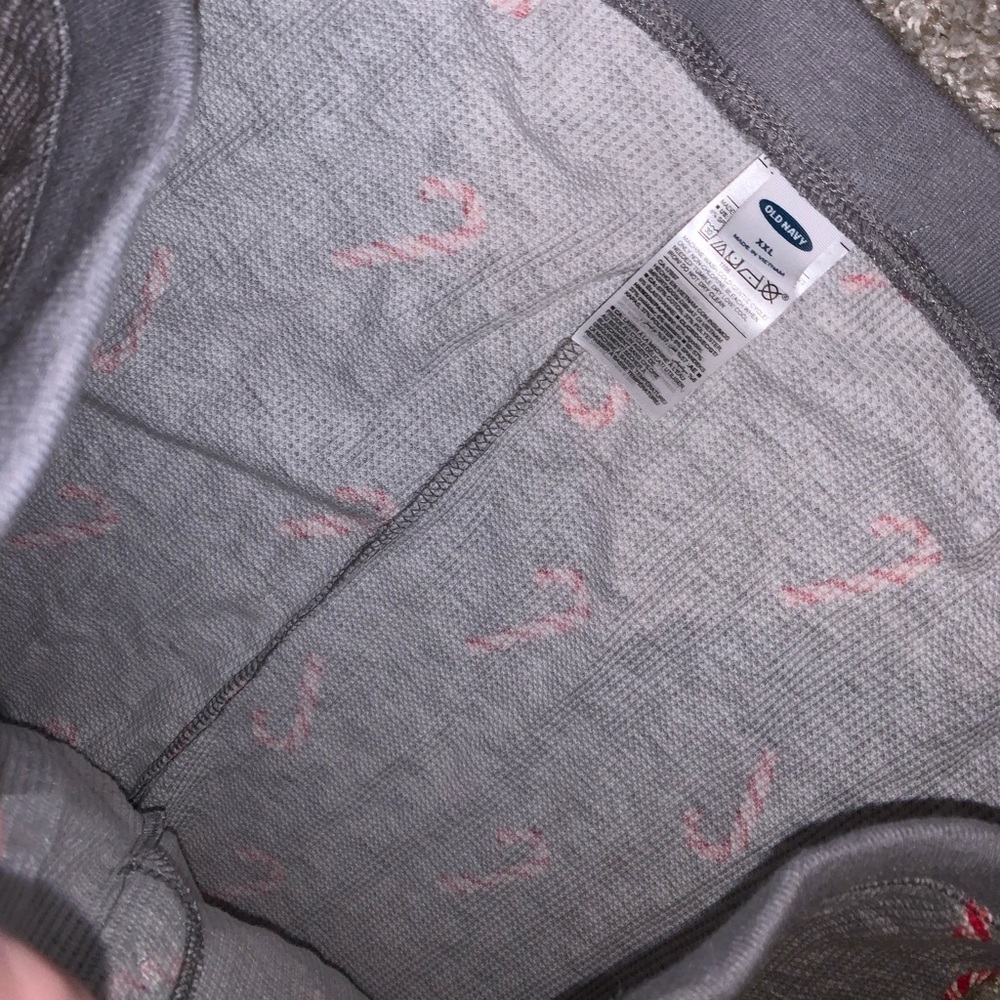 BRAND NWT Old Navy Gray Candy Cane Cropped Pants - Picture 9 of 10